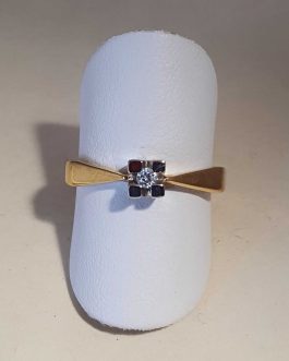 Solitario de oro amarillo