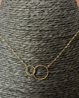 Colgante de oro con dos aros entrelazados