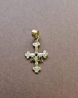 Cruz de Asturias en oro con zafiro