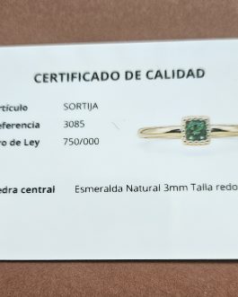 Sortija de oro con esmeralda