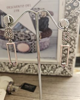 Pendientes largos con circonitas rosas de Top Silver